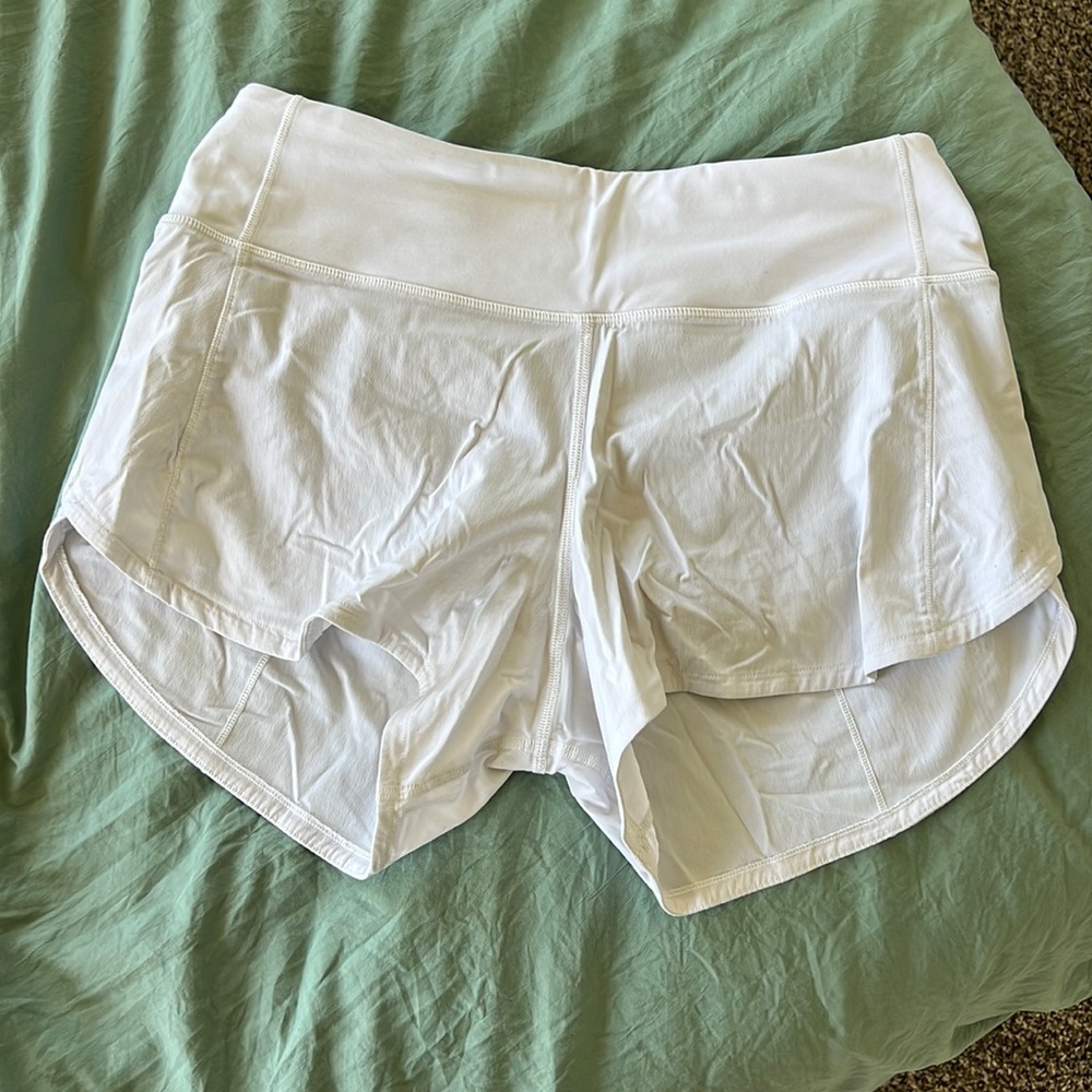 Lululemon Speed Up mid-rise lined short 4”